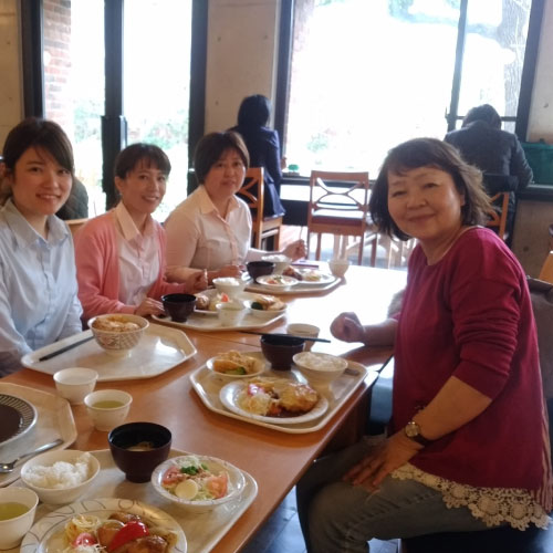 歯科の近くにある西南大学の学食